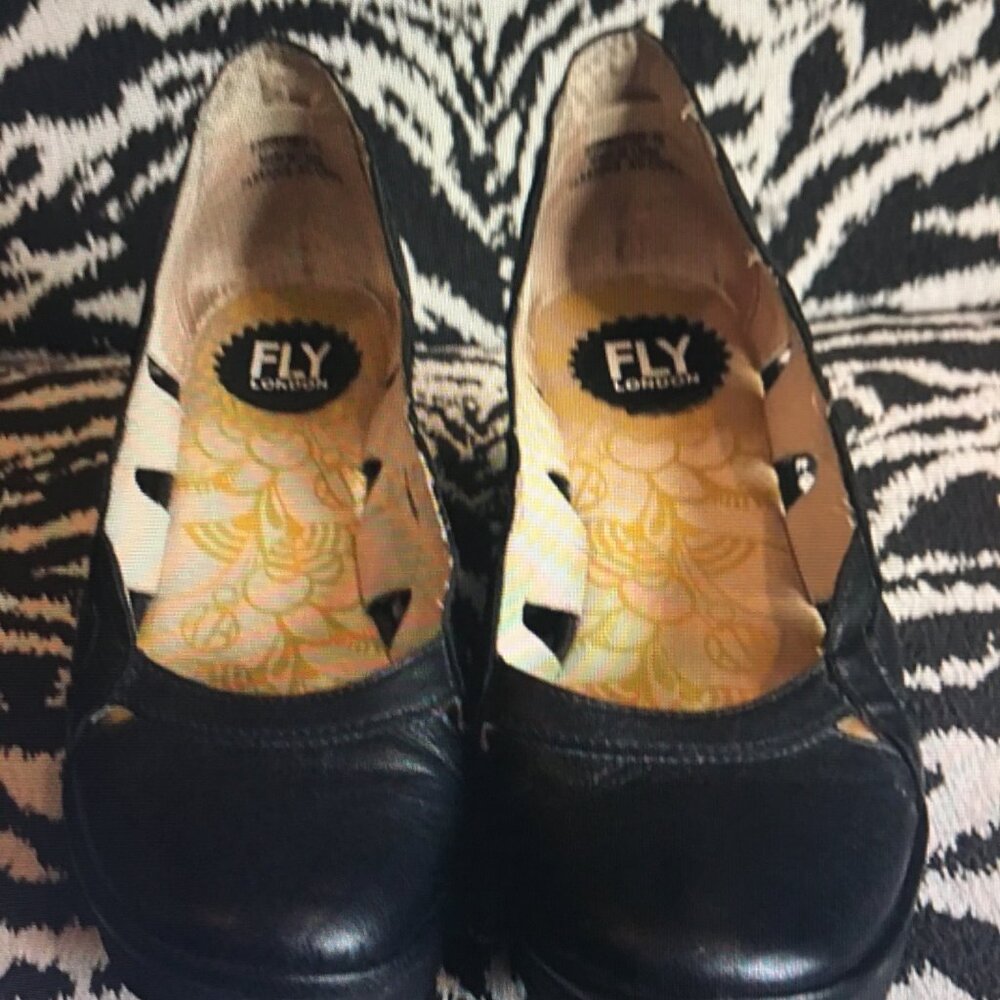 Fly London Shoes - Picture 2 of 6